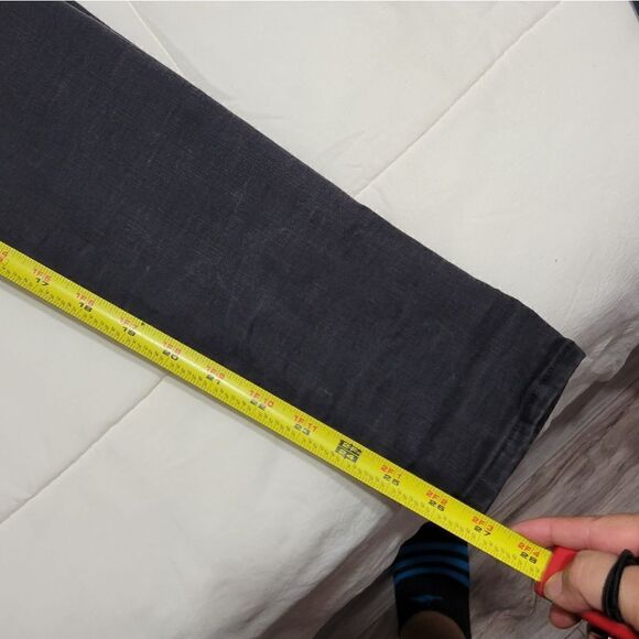 Abercrombie and Fitch jeans  - Picture 10 of 10